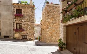 Antiche Case In Pietra
